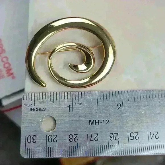 Vintage Napier Gold-toned brooch pin - Picture 11 of 13